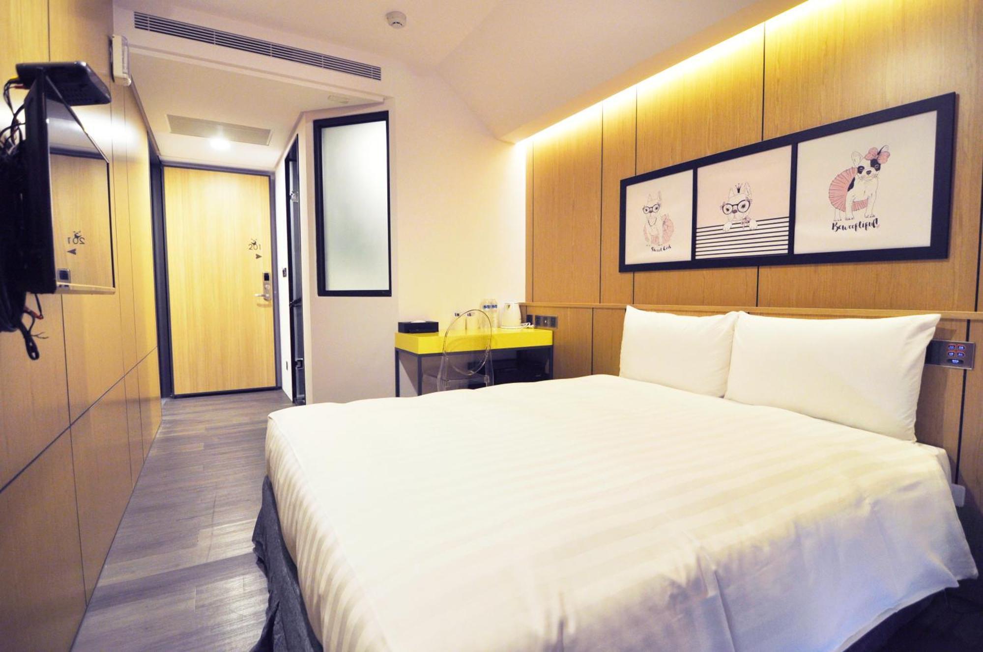 Feng Jia 25 Hotel Taichung Exterior foto